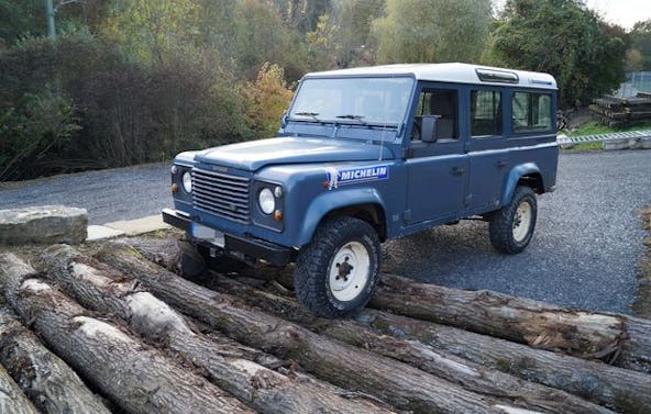 Geländewagen offroad fahren Sinsheim (Landrover Defender)