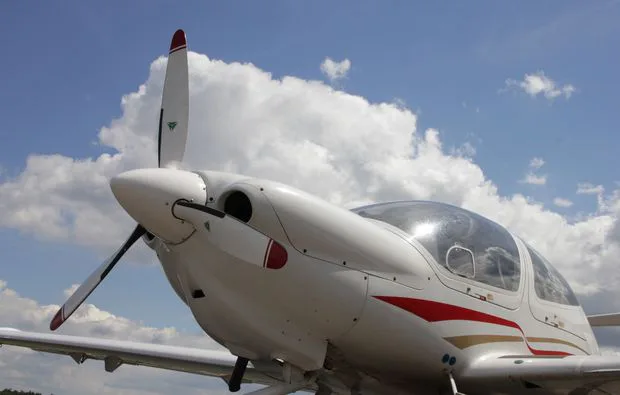 Flugzeug-Rundflug Sankt Augustin über den Rhein für 2 - 3