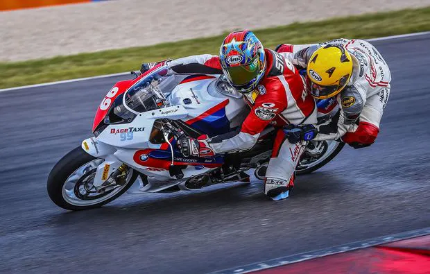 Motorrad-Renntaxi Sachsenring Oberlungwitz  (BMW S1000 RR - 2 Rdn) - 6