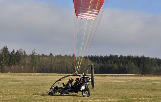 Motorgleitschirm-Rundflug Hörsten (45 Min.) - 4
