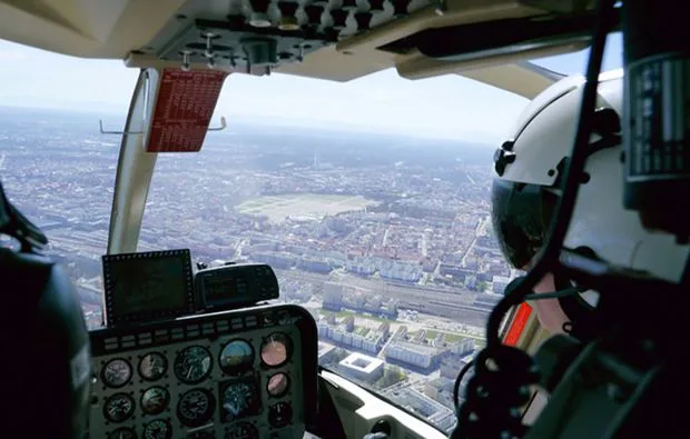 Hubschrauber selber fliegen Rothenburg ob der Tauber (30 Min.) - 1