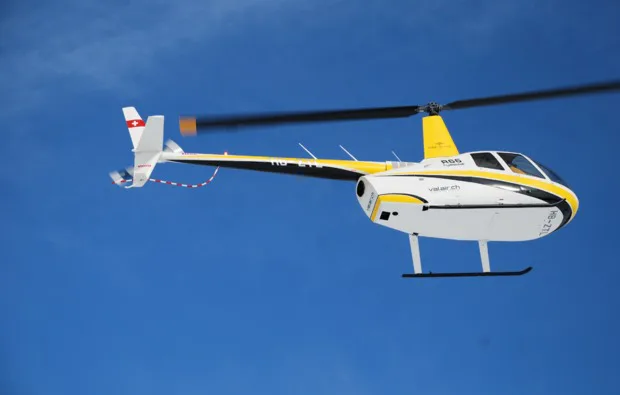 Hubschrauber-Alpenrundflug mit Gletscherlandung Balzers - 3