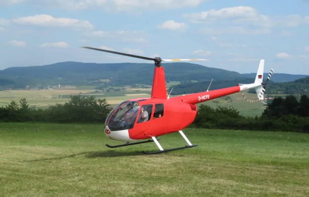 Romantik-Hubschrauber-Rundflug Bindlach-Bayreuth für 2 (30 Min.) - 4
