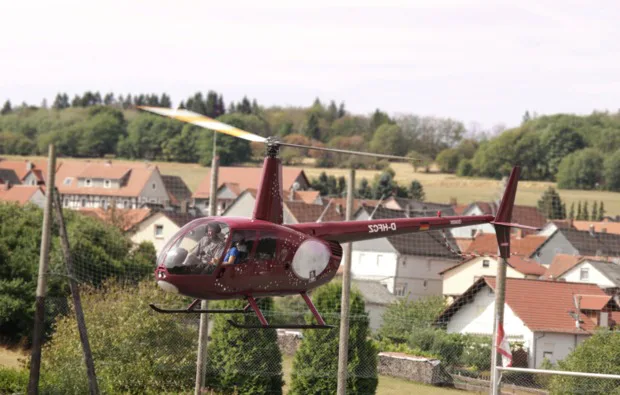 Romantik-Hubschrauber-Rundflug Würzburg für 2 (30 Min.) - 4