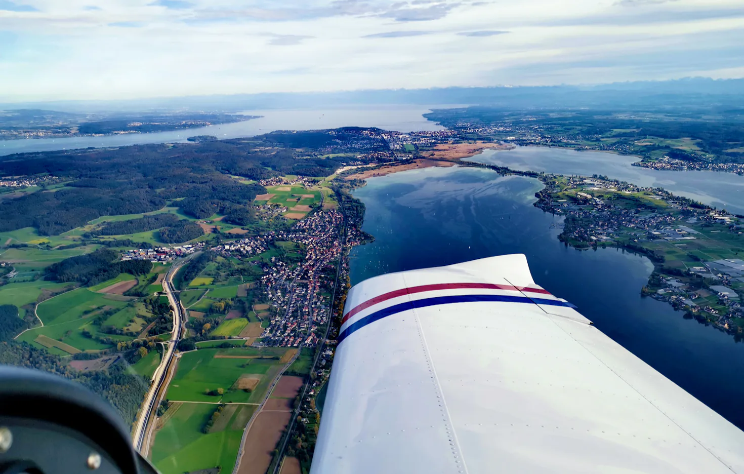 Rundflug mit Selbstfliegen Mengen (3 Std.) - 2