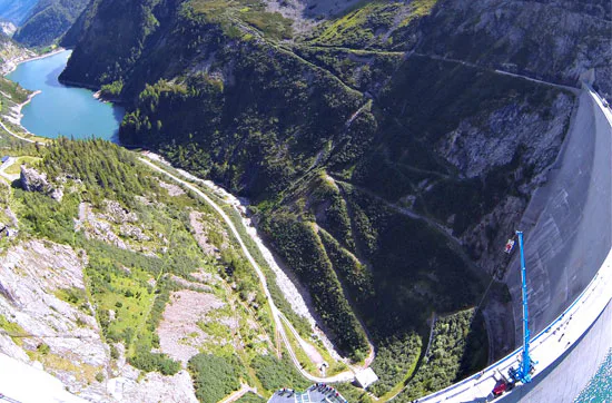 165 Meter Bungy-Sprung am Staudamm Kölnbreinsperre - 2