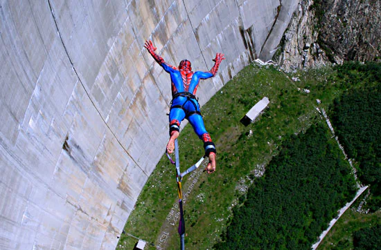 165 Meter Bungy-Sprung am Staudamm Kölnbreinsperre - 4