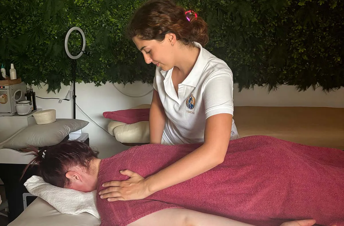 Ayurveda Massage für Frauen Hachenburg - 2