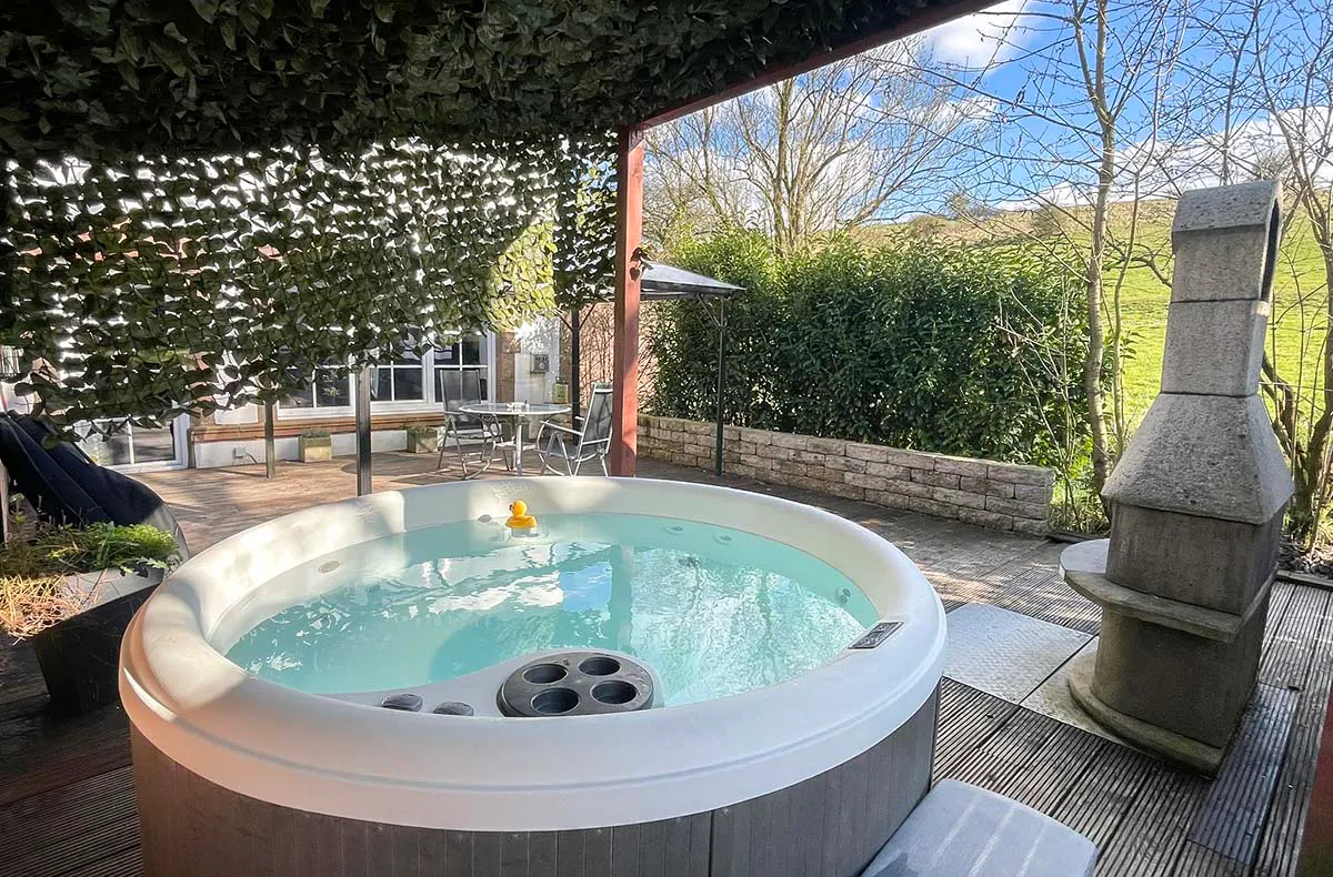 Bubble Hotel mit Apartment und Whirlpool Raum Gerolstein für 2 (1 Nacht) - 2