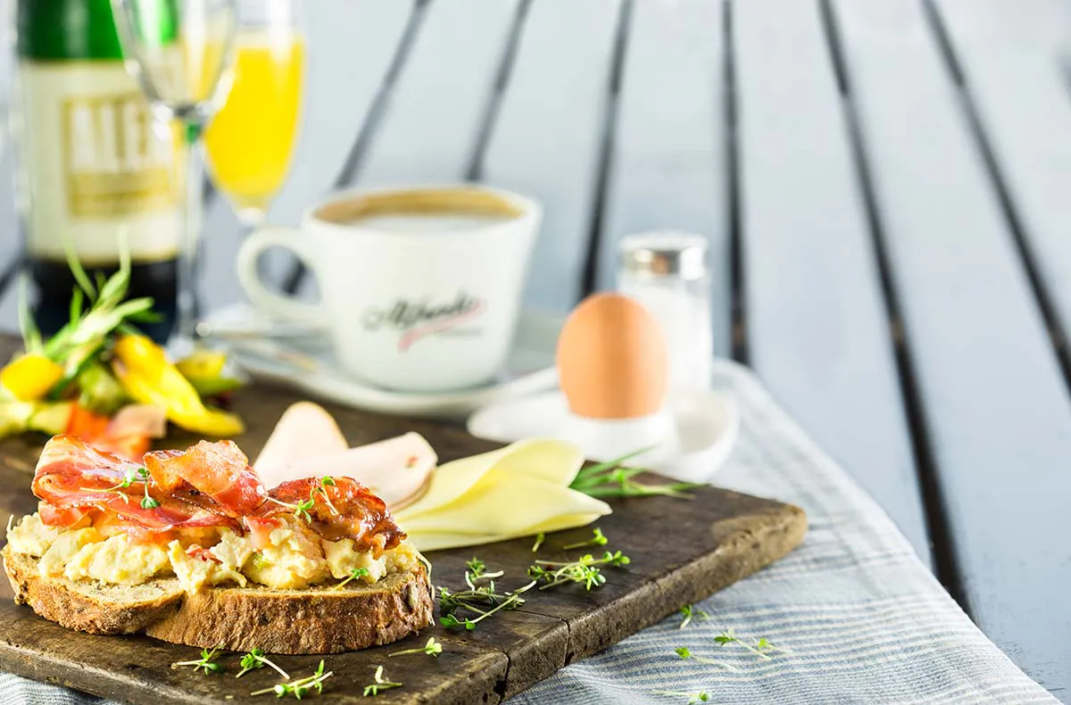 Frühstück & Stadtführung Regensburg für 2 - 4