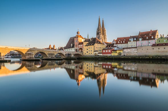 Frühstück & Stadtführung Regensburg für 2
