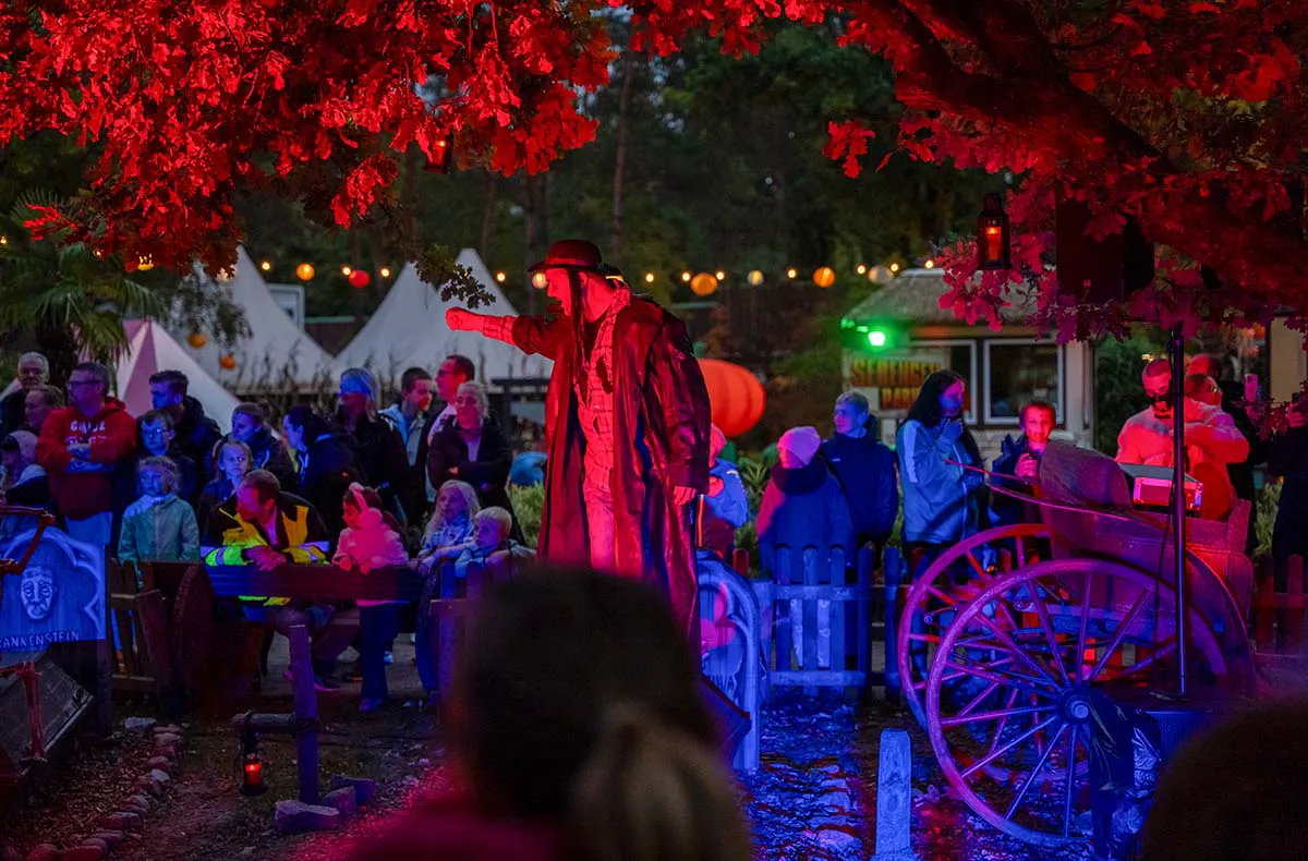 Halloween-Erlebnisreise im Serengeti-Park für 2 (1 Nacht) - 11