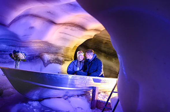 Hintertuxer Gletscher Tour im Natureispalast für 2