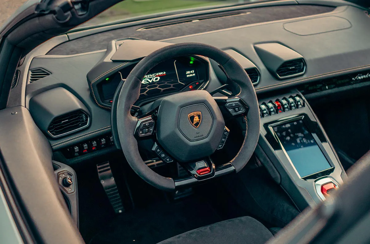 Lamborghini Huracan Evo Spyder fahren Widnau (6 Std.) - 2