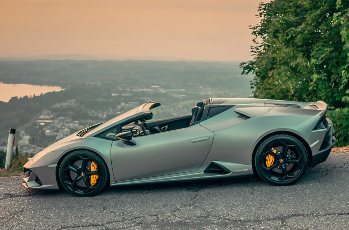 Lamborghini Huracan Evo Spyder fahren Widnau (12 Std.) - 1