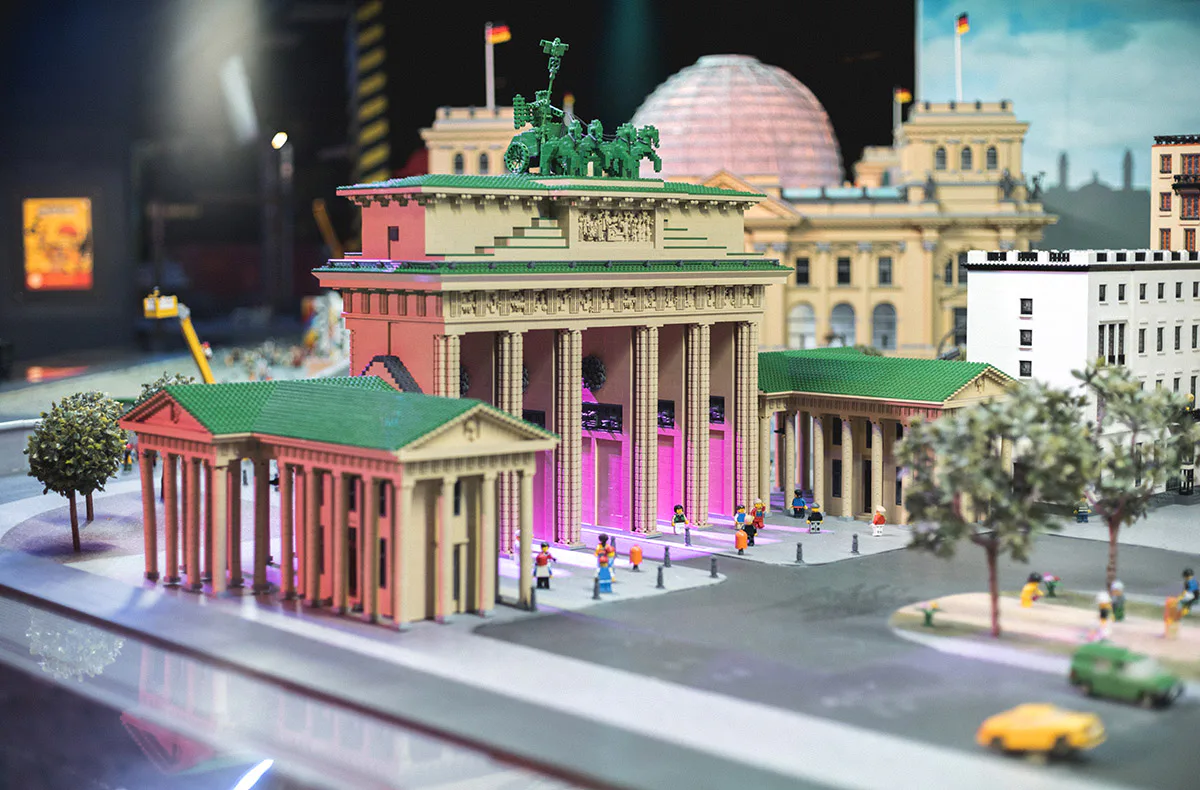 LEGOLAND® Discovery Centre Berlin (1 Erwachsener + 1 Kleinkind inkl. Foto) - 1