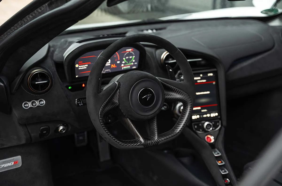 McLaren 720S Instruktorfahrt Bielefeld (1,5 Std.) - 3