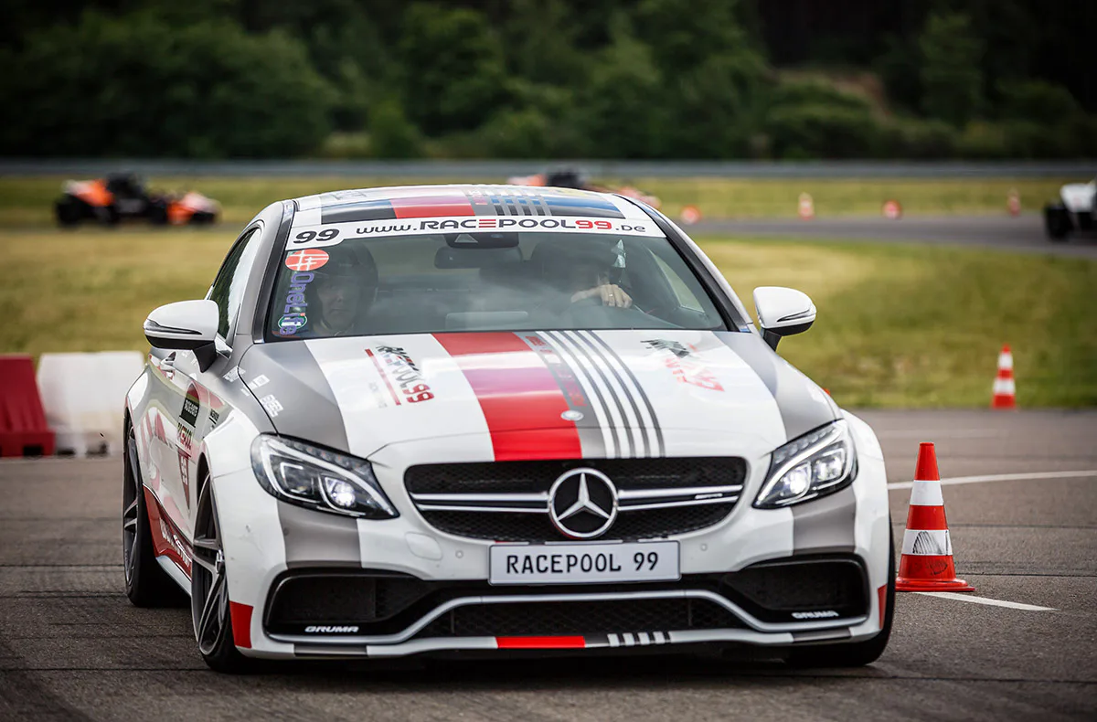 Mercedes Rennstreckentraining Oberlungwitz (6 Rdn.) - 1
