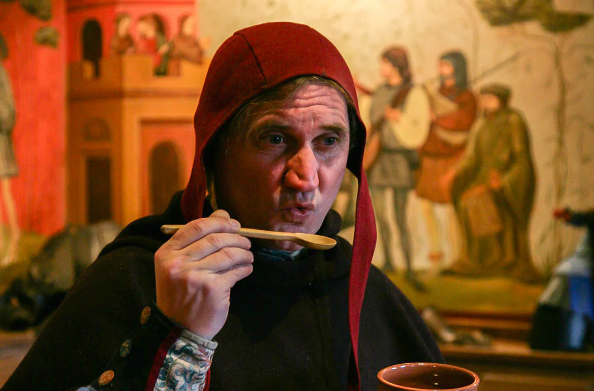 Mittelalter-Krimi & Dinner auf der Burg bei Koblenz - 3
