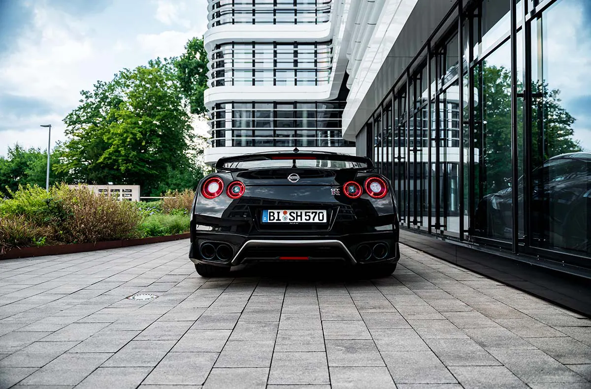 Nissan GTR R35 mieten Bielefeld (1 Std.) - 5