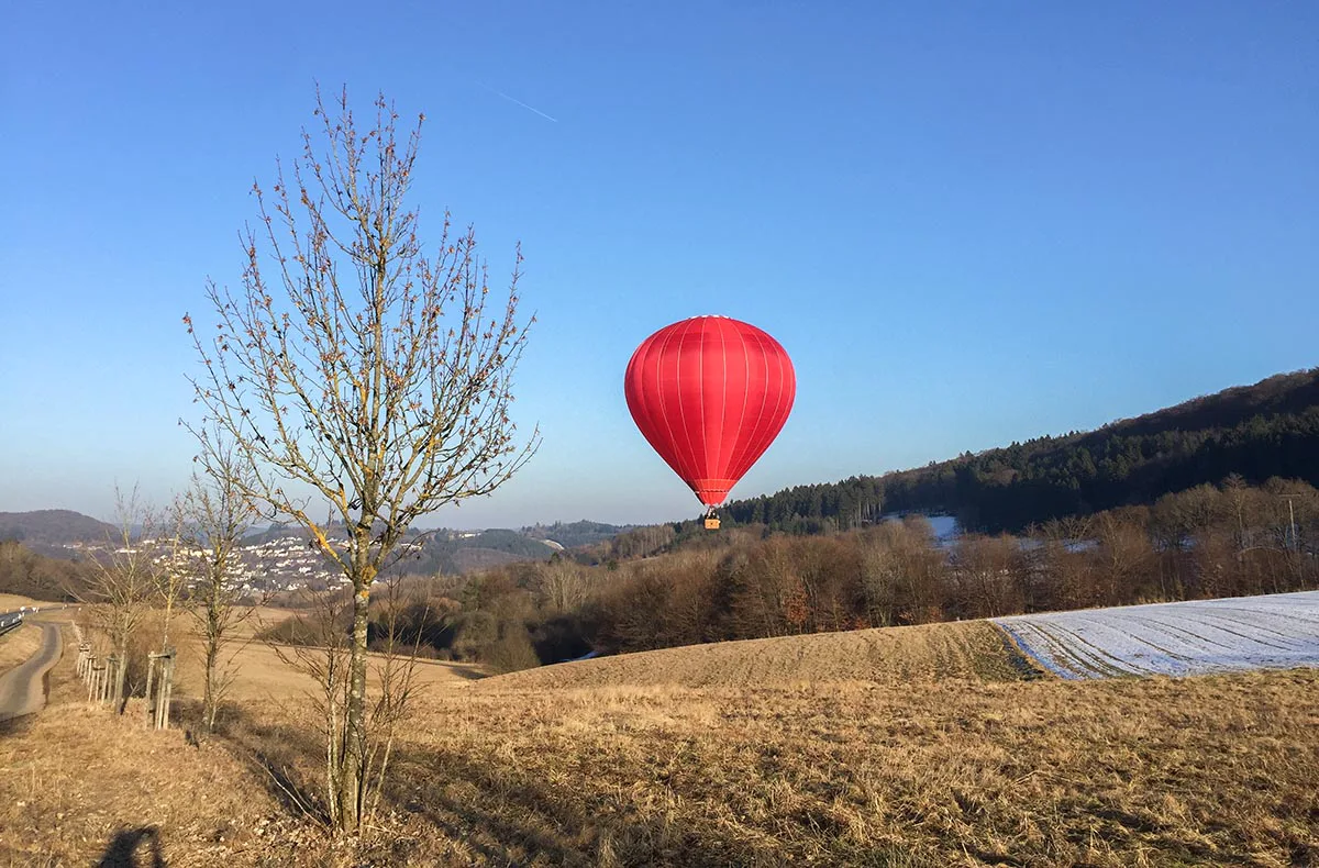 Romantische Ballonfahrt mit Übernachtung Daun - 7