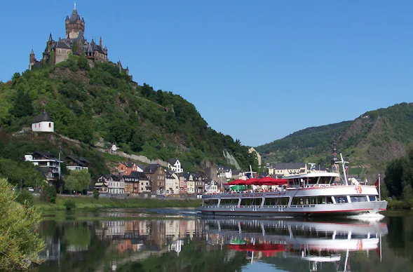 Weinausflug und Schifffahrt auf der Mosel Klotten