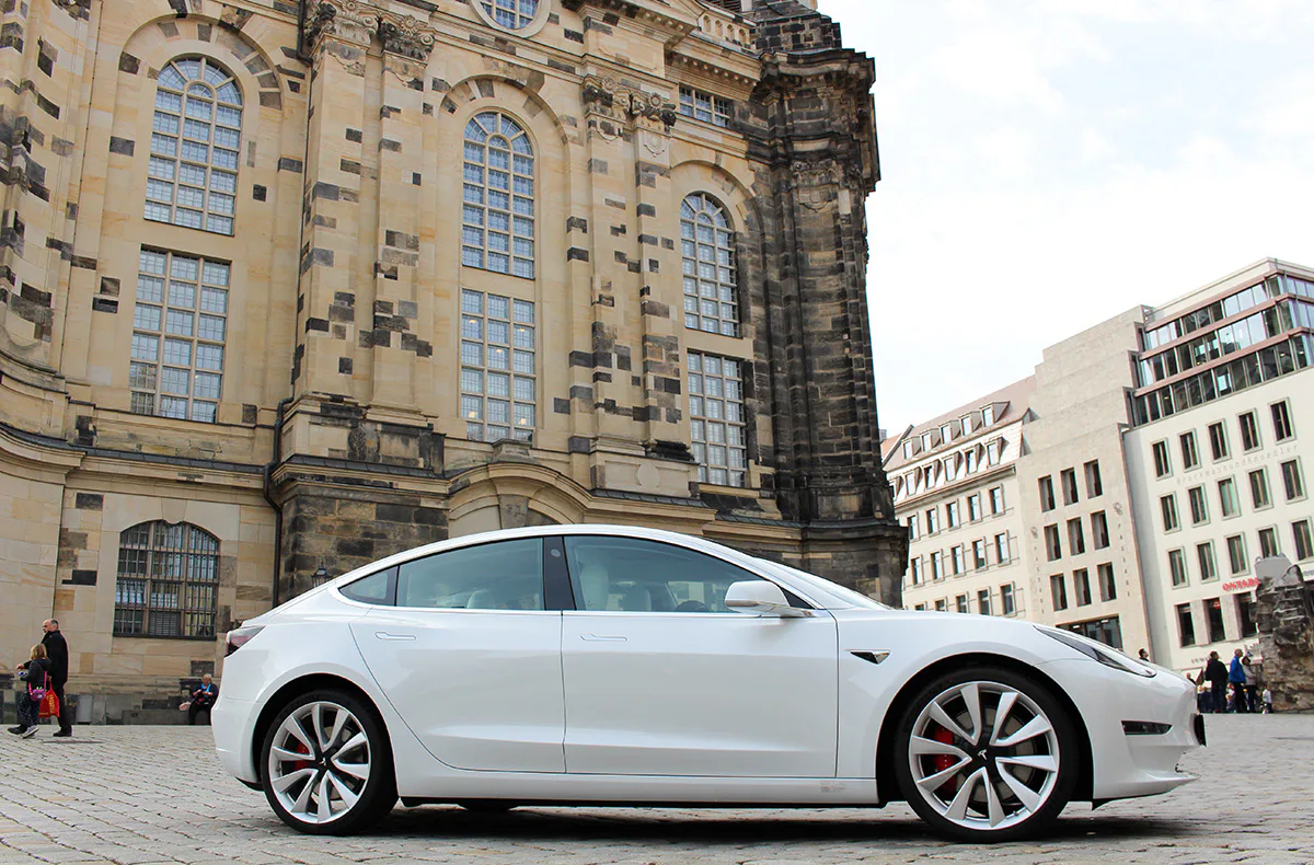 Tesla Model 3 Performance mieten Dresden (1 Tag) - 2
