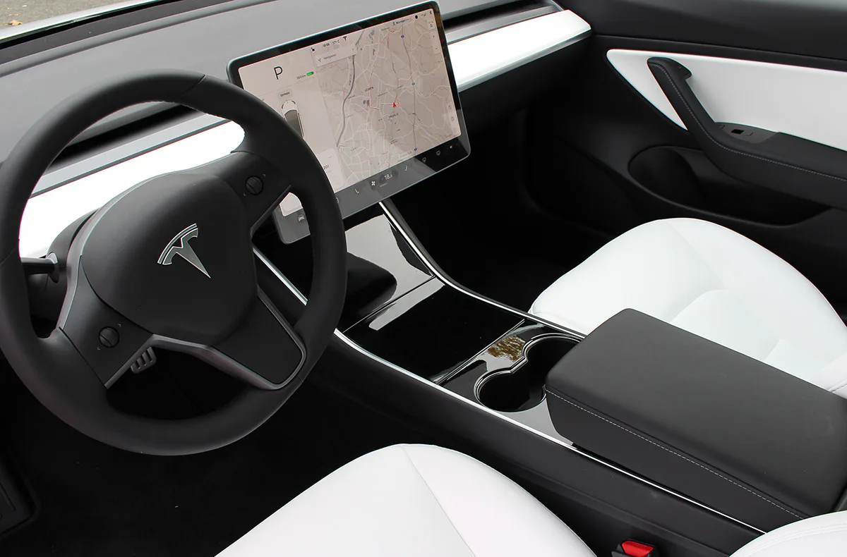 Tesla Model 3 Performance mieten Dresden (1 Tag) - 4