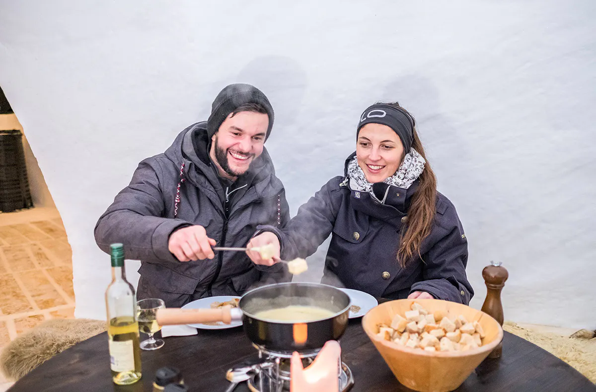 Übernachtung im Romantik-Iglu Gstaad für 2 (1 Nacht) - 5